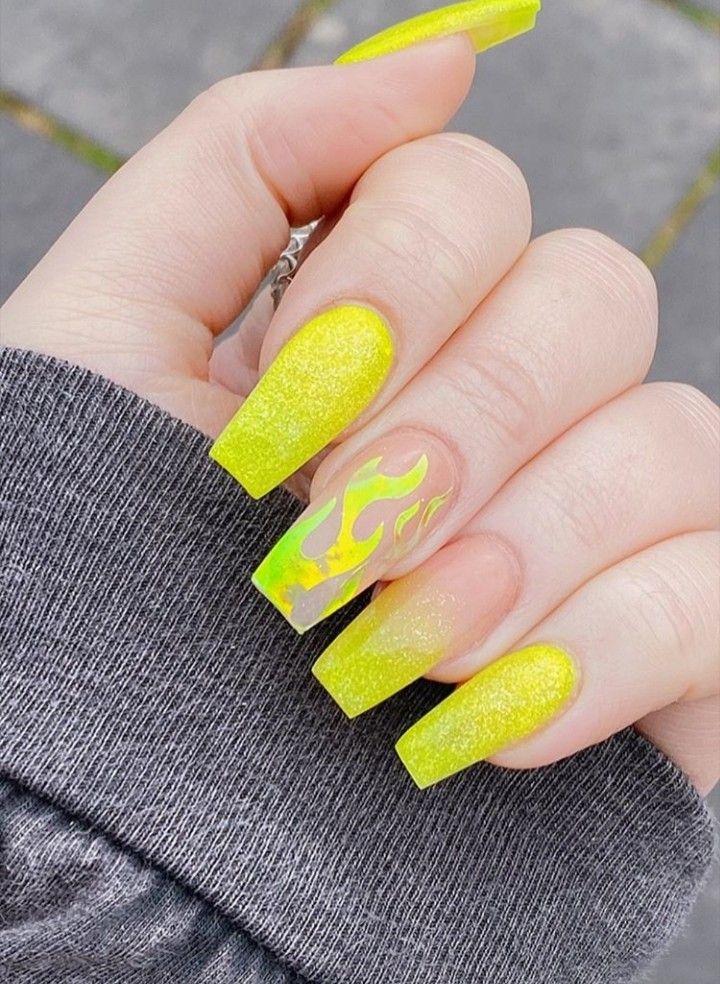 Añarillo Fosforesente Diseño De Uñas