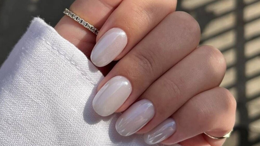 aplicacion-de-unas-y-disenos-elegantes-4