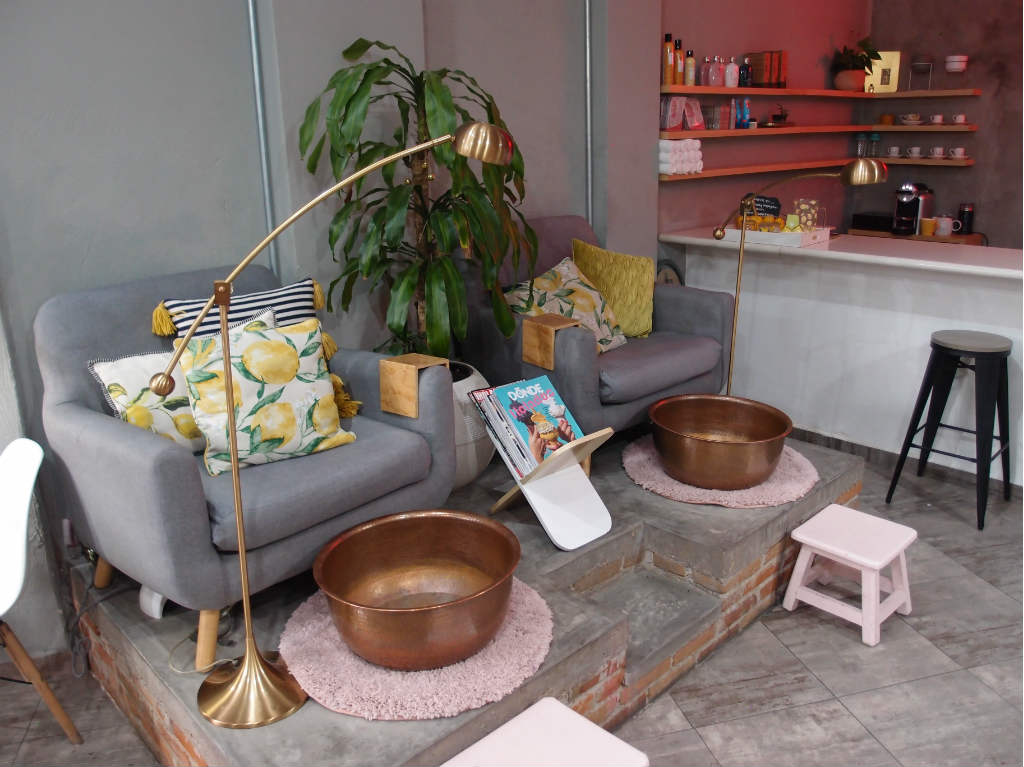 diseno-de-bares-de-unas-6