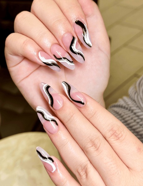 diseno-de-imagen-predisenada-de-unas-para-estetica-6