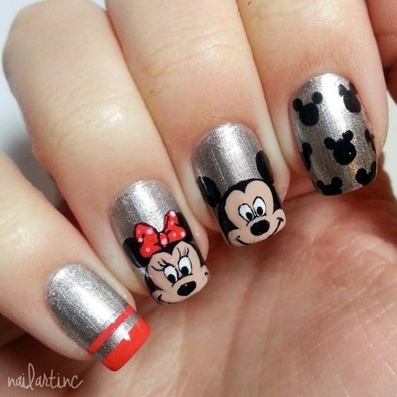 diseno-de-mickey-en-unaa-6