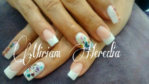Diseño De Uña French Con Naturaleza Muerta