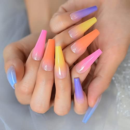 diseno-de-unas-acriicas-medianas-arcoiris-4