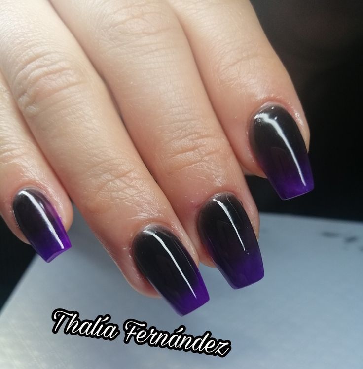 diseno-de-unas-acrilicas-negras-con-morado-7