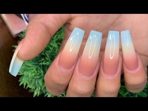 Diseño De Uñas Aecrilicas Con 3 Colores