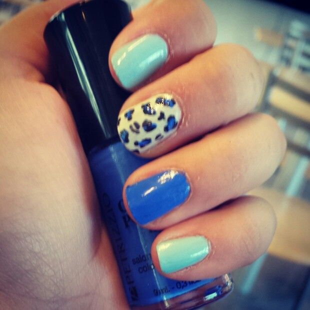 diseno-de-unas-azul-animal-print-3