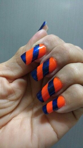 diseno-de-unas-azul-y-naranja-2