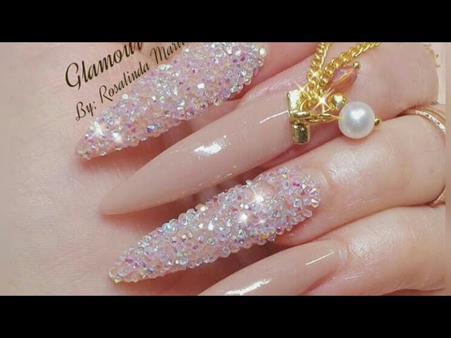 diseno-de-unas-blancas-pixie-4