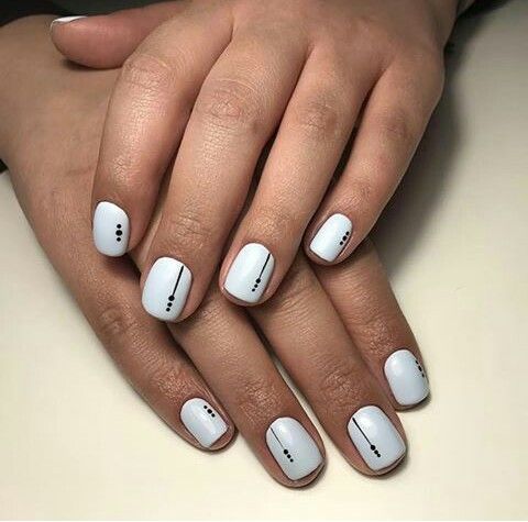 diseno-de-unas-blanco-y-negro-rayas-y-puntos-1