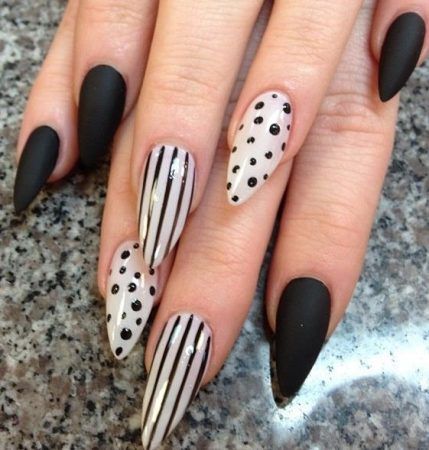 diseno-de-unas-blanco-y-negro-rayas-y-puntos-4