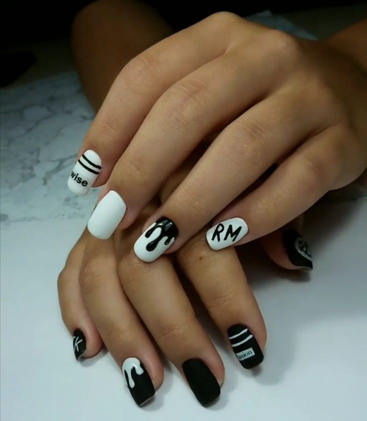 diseno-de-unas-bts-monito-negro-3