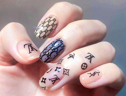 diseno-de-unas-buiton-3