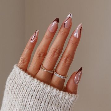 Diseño De Uñas Color Nude Punta Coffee