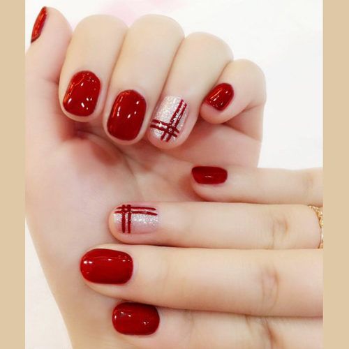 diseno-de-unas-color-rojo-con-hliter-blanco-4