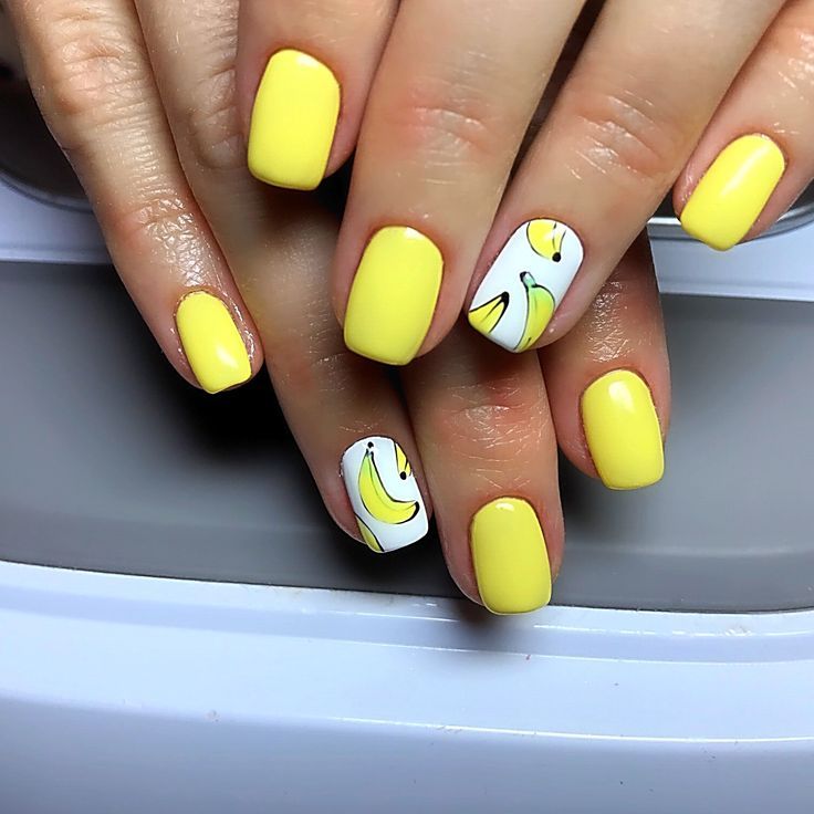 Diseño De Uñas Con Banana