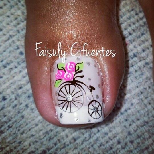 diseno-de-unas-con-bicicletas-5