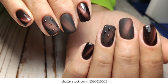 diseno-de-unas-con-colores-pastel-y-negro-facil-6