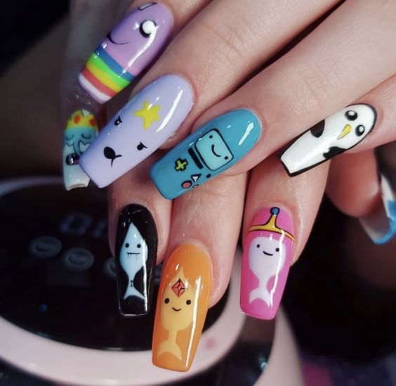 diseno-de-unas-con-dibujos-animados-2