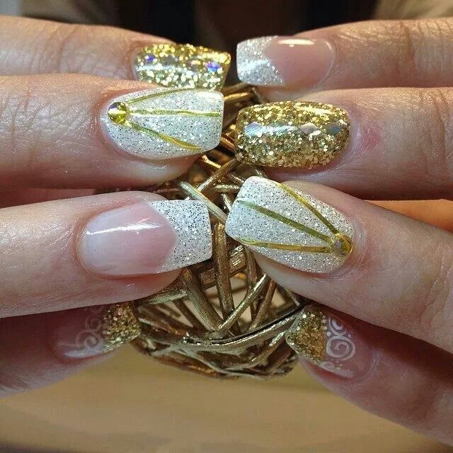 diseno-de-unas-con-dorado-plata-5