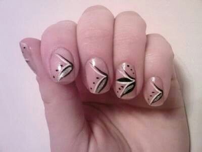 Diseño De Uñas Con Estilografo