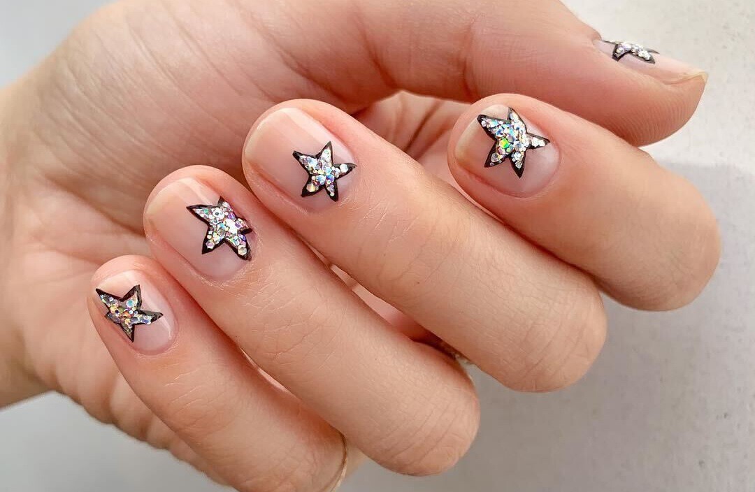 diseno-de-unas-con-estrellas-paso-a-paso-3