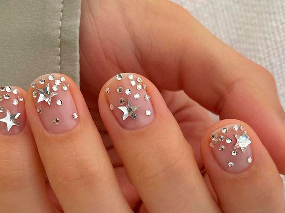 diseno-de-unas-con-estrellas-paso-a-paso-7