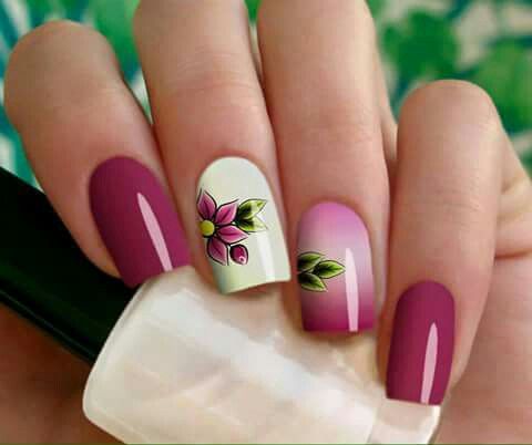 diseno-de-unas-con-flores-palo-de-rosa-2