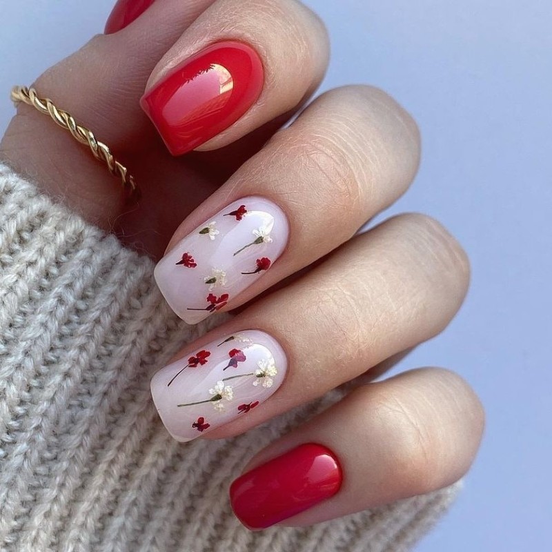 diseno-de-unas-con-flores-secas-en-gel-2