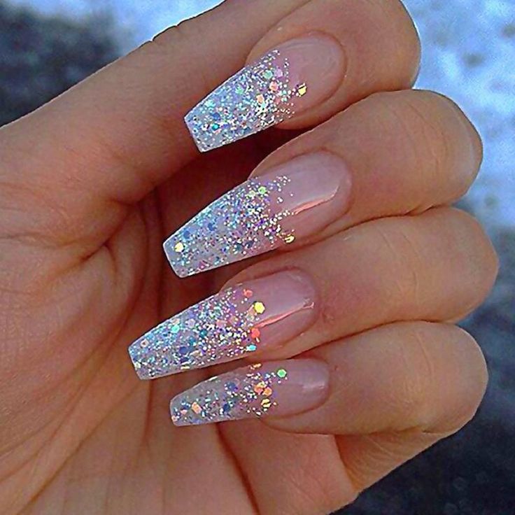 diseno-de-unas-con-glitters-en-cristal-2