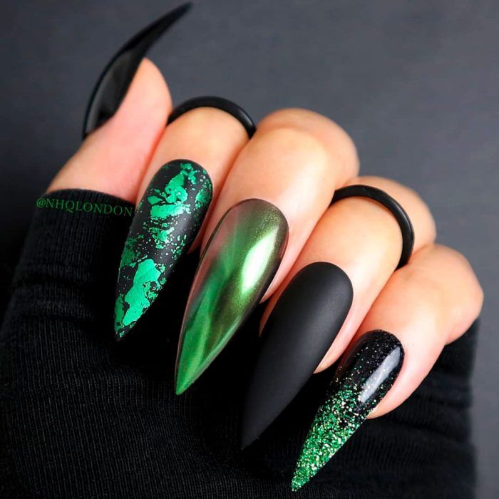 Diseño De Uñas Con Uña Stiletto Verde