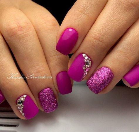 diseno-de-unas-cortas-fucsia-3