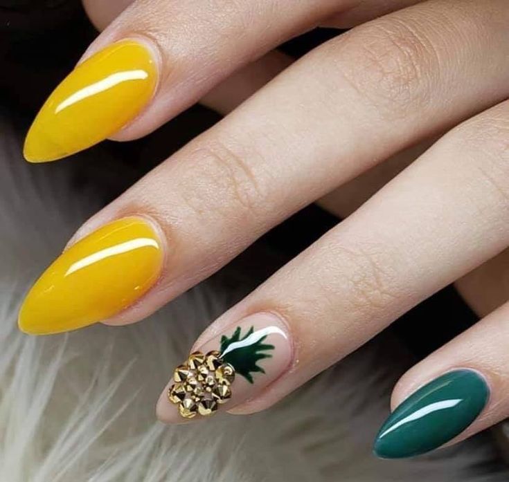diseno-de-unas-cortas-pina-7