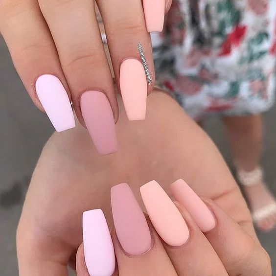 Diseño De Uñas De Acrilico Tonos Mate