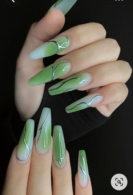 diseno-de-unas-de-acrilico-verde-5