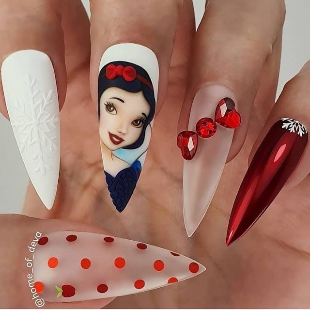 Diseño De Uñas De Blanca Nieves