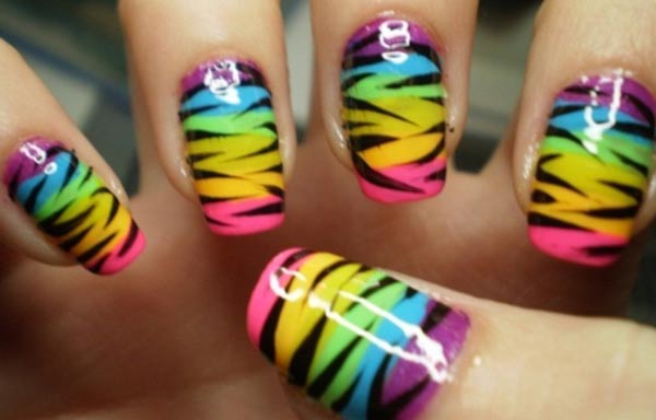 diseno-de-unas-de-cebra-arcoiris-muy-facil-3