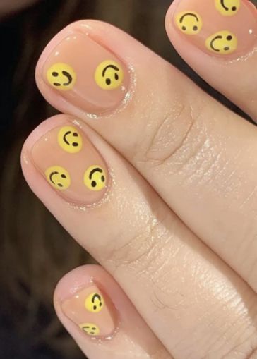 diseno-de-unas-de-emojes-5