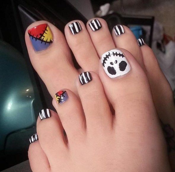 diseno-de-unas-de-hallowui-para-pies-4