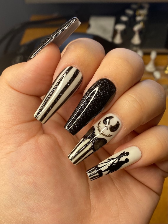 diseno-de-unas-de-jack-skellington-7