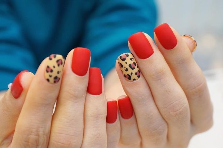diseno-de-unas-de-leopardo-rojo-2