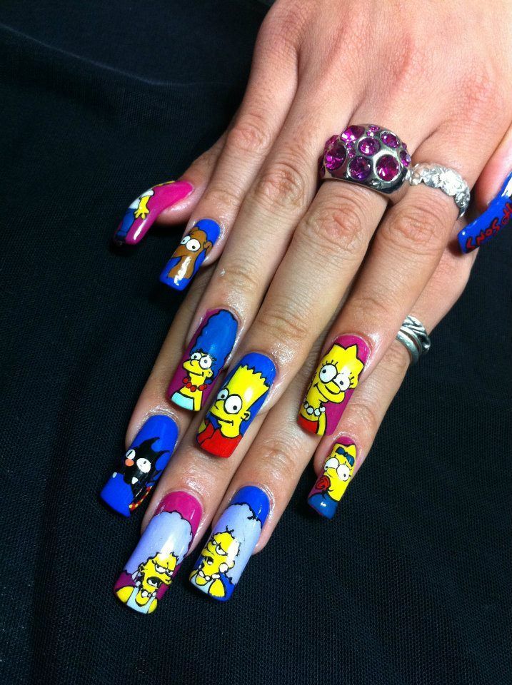 diseno-de-unas-de-los-simpson-2