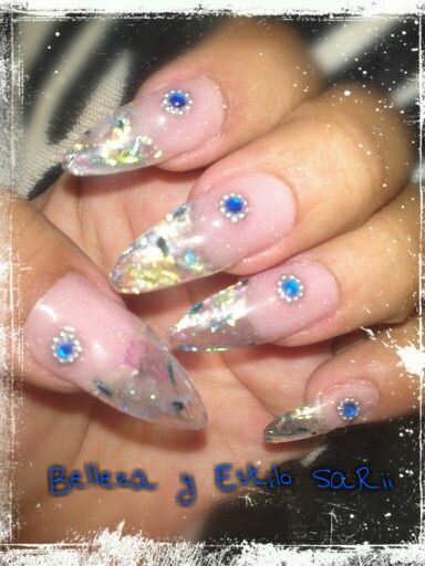diseno-de-unas-de-mariposas-con-balines-4
