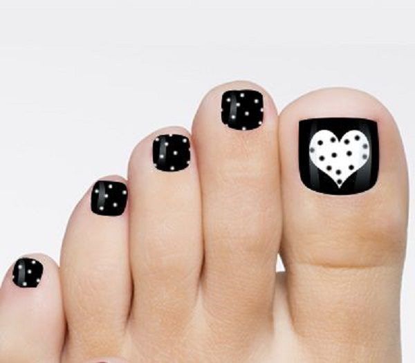 diseno-de-unas-de-pies-con-negro-6