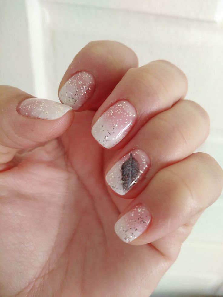 diseno-de-unas-degradadas-con-glitters-2