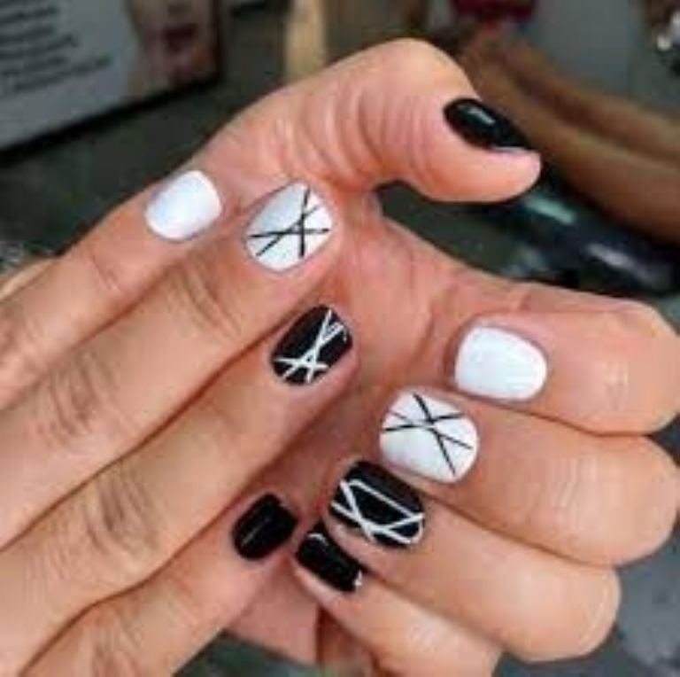 diseno-de-unas-dual-convinacion-con-negro-2