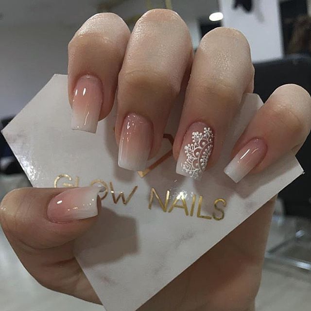 Diseño De Uñas Elegantes Con Baby Bummer