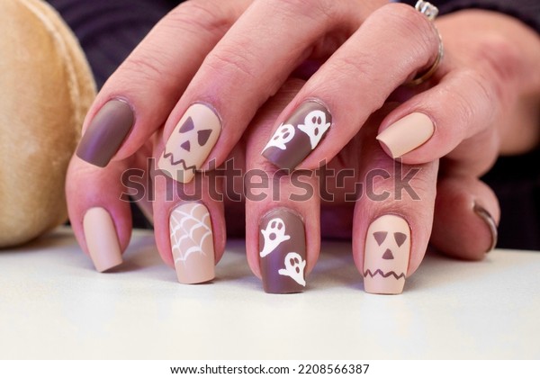 diseno-de-unas-en-color-anaranjada-zanahoria-6