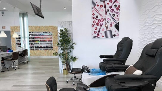 diseno-de-unas-en-fordan-y-blanco-2