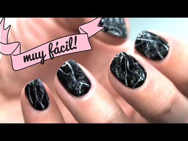 diseno-de-unas-en-marmol-negro-2