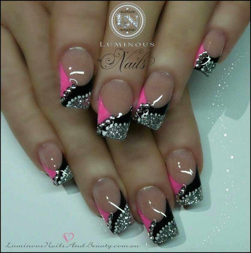 diseno-de-unas-en-negro-y-fiusha-3